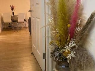 1 Bedroom Flat with Free Parking photo 2