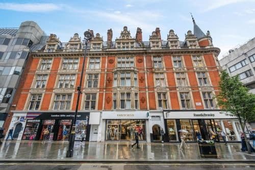 Oxford Street Apartments Hosted by Maysa London