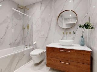 Stylish 2bed flat 10min to Wimbledon tennis courts photo 2