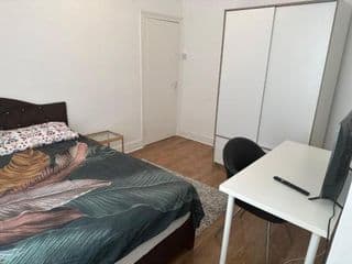Private room photo 2
