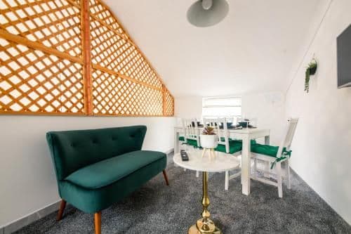 Stylish Holiday Home Groups-Families 3M
