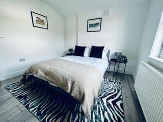 Neils Place photo 1