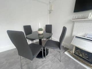 Lovable 2 Bedroom Flat On Tower Bridge photo 2