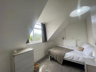 Lovable 2 Bedroom Flat On Tower Bridge photo 3