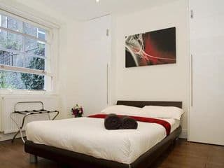 Holiday Lets London - C photo 3
