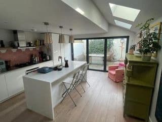 Stylish & Spacious 2 Bedroom House in Brixton photo 2