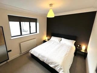 Modern and cozy 2-guest flat with gated parking photo 2