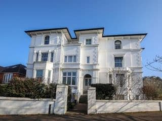 Riverside 2 Bedroom Central Kingston Flat photo 2