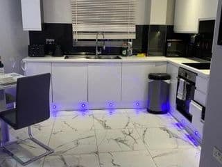 Apartment in Edgware with 2 Double Bedroom photo 2
