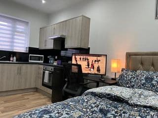 Private Apartment - Centre of West London - Next to Tube Station & Bus Link photo 4