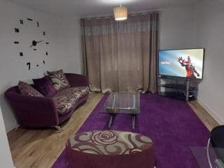 Superb 2 bedroom flat, sleeps 6 photo 2