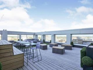 Modern 1 bedroom apartment in the center of Croydon photo 1