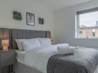 Pass the Keys Cheerful 4 Bed Central Townhouse Garden & Parking photo 4