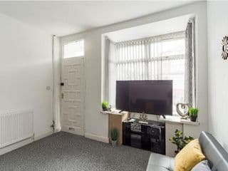 BIRMINGHAM SOUTHFIELD HOUSE 3 BEDROOMS WITH 7 BEDS great motorway links M5 M6 M42 A38 A34 photo 4