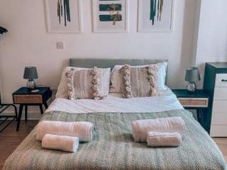 Modern, stylish Apt 1 min from New St Station photo 1