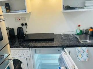 Femros Cosy one bed apt,12mins to Birmingham city ctr photo 4