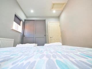 Amazing 1 bed flat in lovely area photo 2