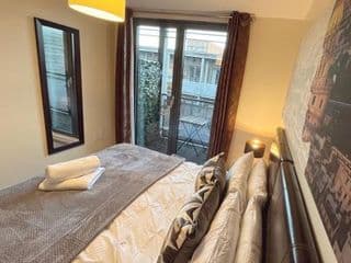 Cosy 1-bedroom Flat, Birmingham City Centre, The Arcadian by Lark Accommodation photo 4