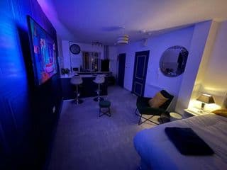 Luxury studio apartment near Birmingham citycentre photo 4
