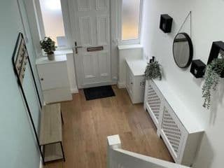 Birmingham Contractor House sleeps 8 Private Garden near M6 Motorway Business Wi-FI and Netflix photo 4