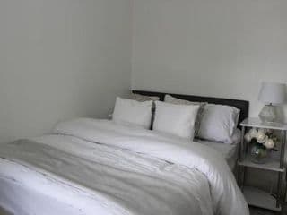 Luxury 3 Bedroom House photo 2
