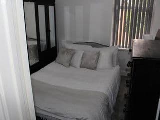 Luxury 3 Bedroom House photo 4