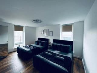 2 Bedroom Penthouse Birmingham photo 3
