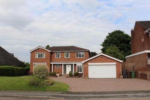 Luxury 6 bedroom entire home will free parking.