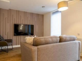 Pass the Keys Super Prime Duplex Loft Jewellery Quarter photo 3