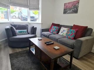 Pass the Keys Attractive Modern 2 Bedroom House in Harborne photo 4