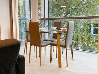 stylish two bed in the heart of the city photo 3