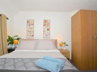 4-bedroom House in Birmingham City centre photo 4