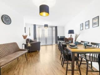 Magical - 2Bed Apartment- City Centre-Free Parking photo 1
