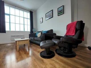 Pass the Keys Spacious Apartment Minutes to Birmingham Centre photo 1