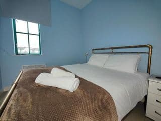 Pass the Keys Spacious Apartment Minutes to Birmingham Centre photo 2