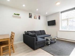 Luxury Flat in Moseley with Free Parking photo 1
