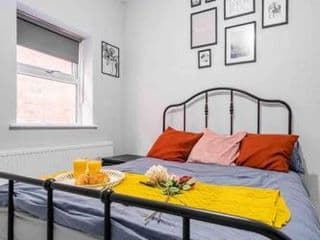 Modern flat in Moseley with Free Parking photo 1