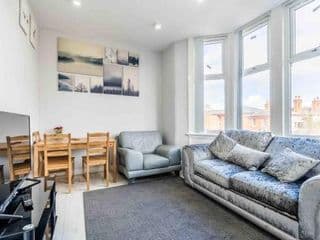 Modern flat in Moseley with Free Parking photo 4