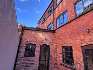 Beautiful Room to Let in the Jewelry Quarter photo 2