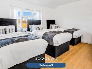 JRR Stays - Birmingham - 3 Bedroom home near Heartland Hospital, Airport and NEC photo 1