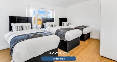 JRR Stays - Birmingham - 3 Bedroom home near Heartland Hospital, Airport and NEC