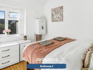 JRR Stays - Birmingham - 3 Bedroom home near Heartland Hospital, Airport and NEC photo 3