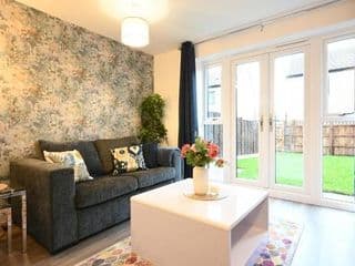 Luxury 4 Bed House with Gated Parking in the Heart of Birmingham! photo 1