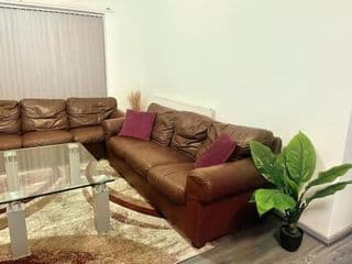 Luxury 3 Bed Apartment Near QE Hospital Harborne Birmingham New photo 2