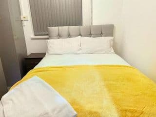 Luxury 3 Bed Apartment Near QE Hospital Harborne Birmingham New photo 4