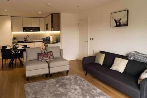 Lavish 2 Bedroom Apartment