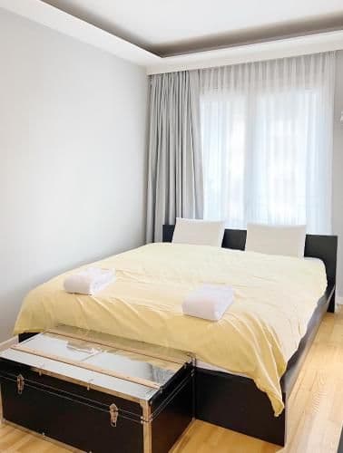 Prime Comfort Apartment with Balcony & Free Parking