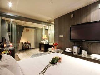 H I P Hotel photo 1