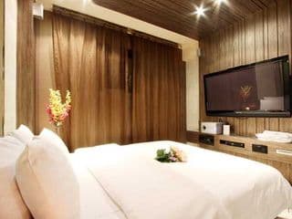 H I P Hotel photo 4