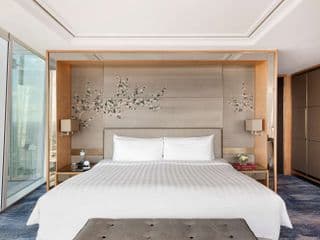 Shangri-La The Shard, London photo 2